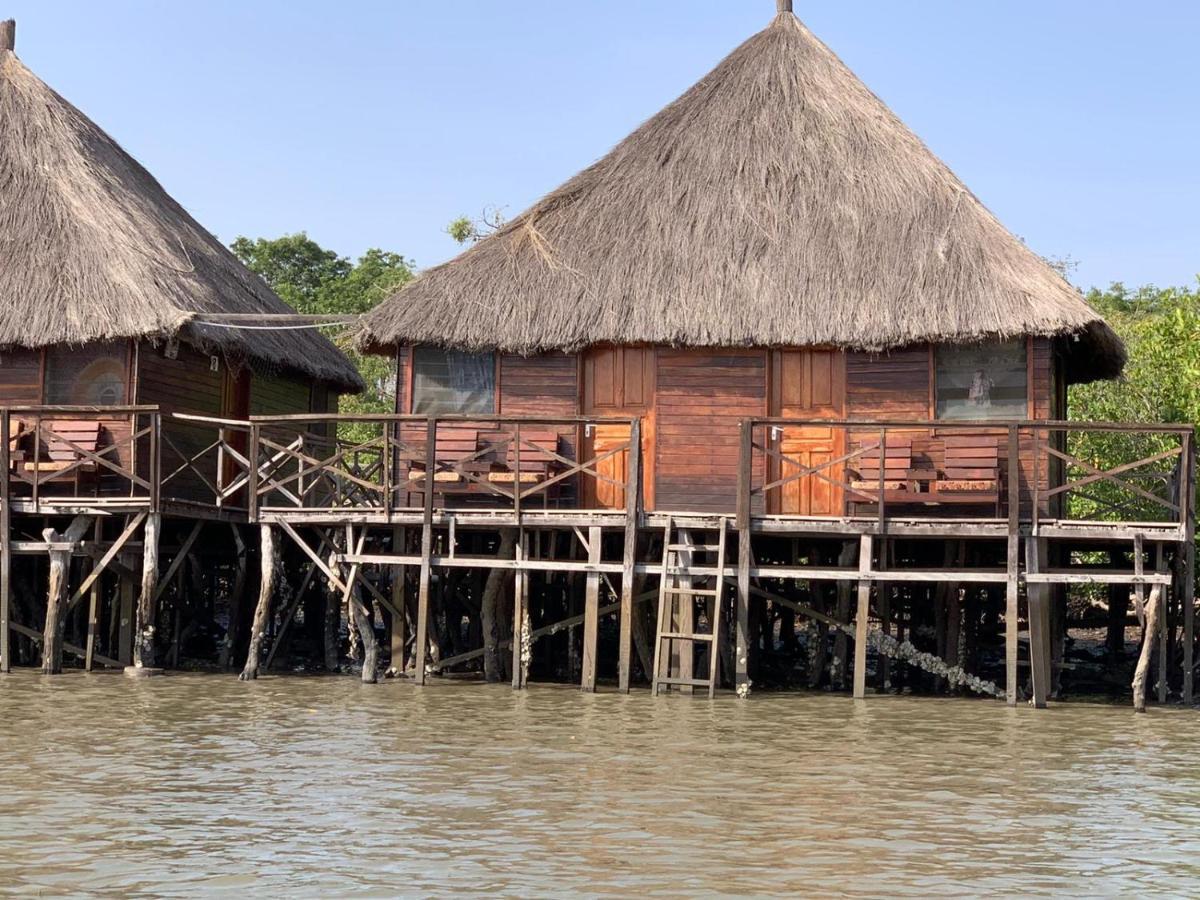 Pombo Kunda Villa Sanyang Exterior photo